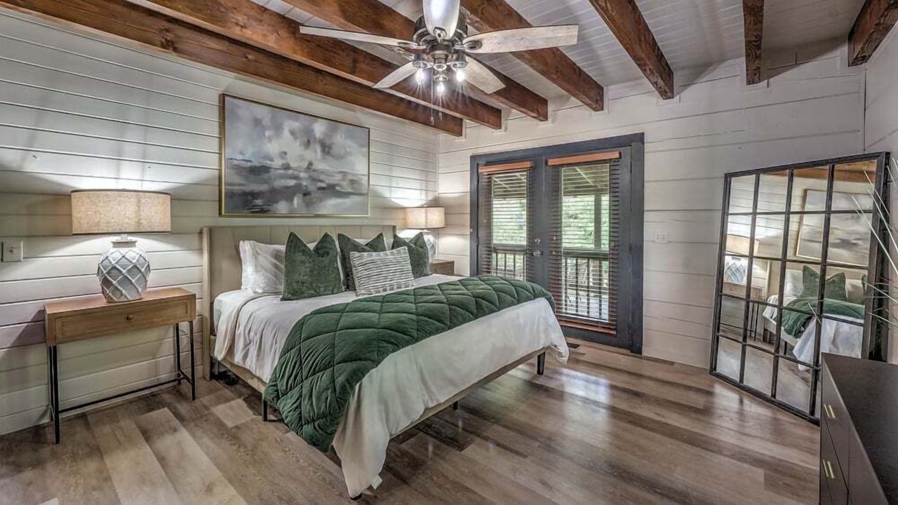 Photo of Bedroom in Dial