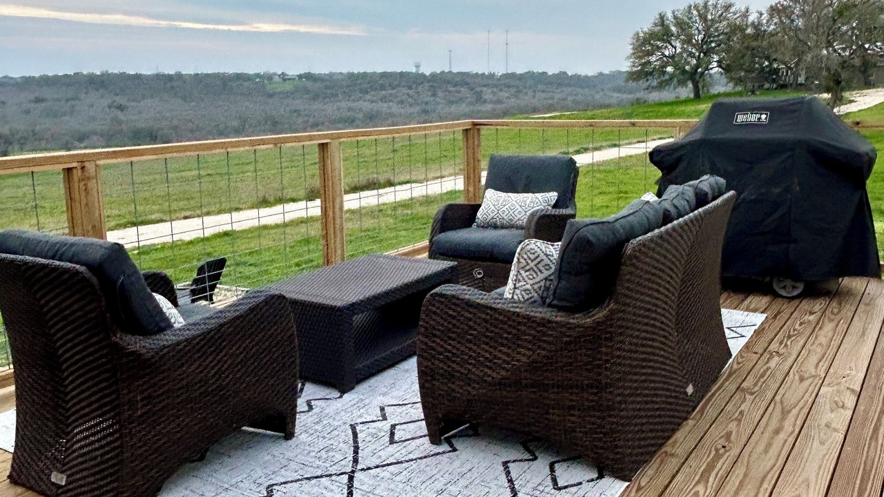 Photo of Patio Balcony in Prairie Lea