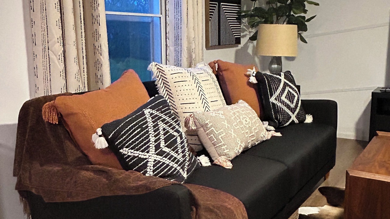 Photo of Livingroom in Prairie Lea