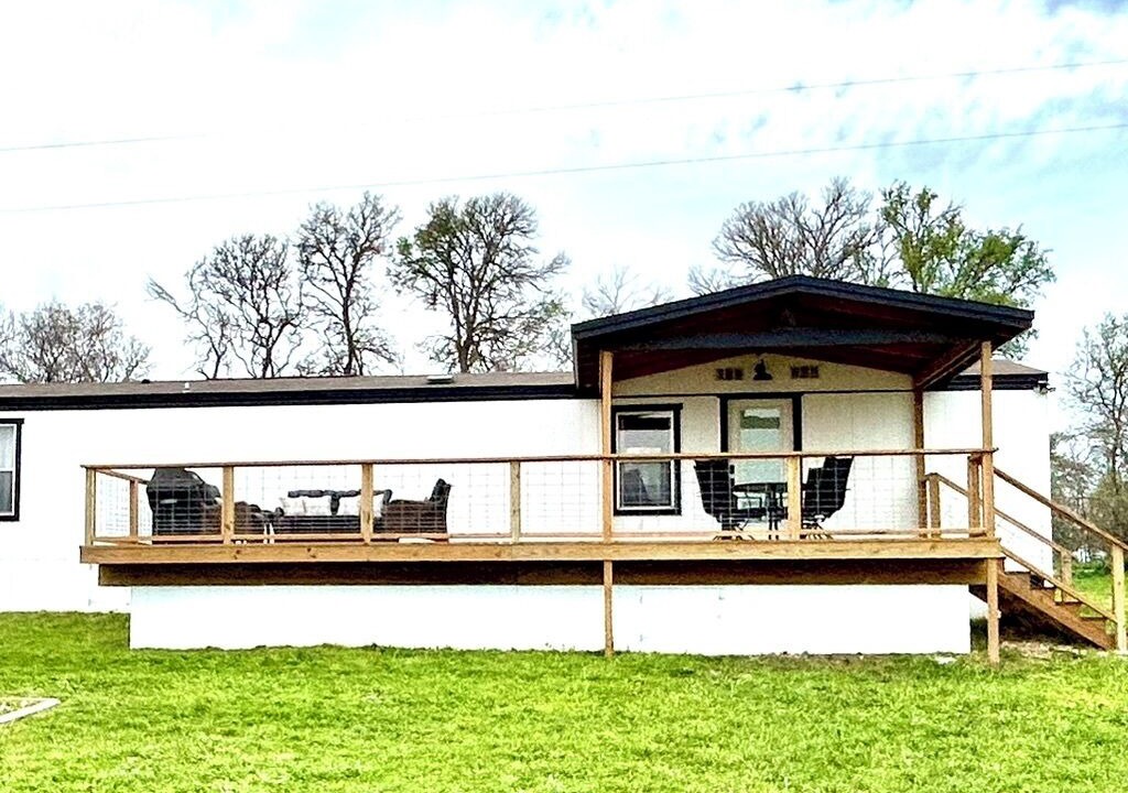 Photo of Others in Prairie Lea
