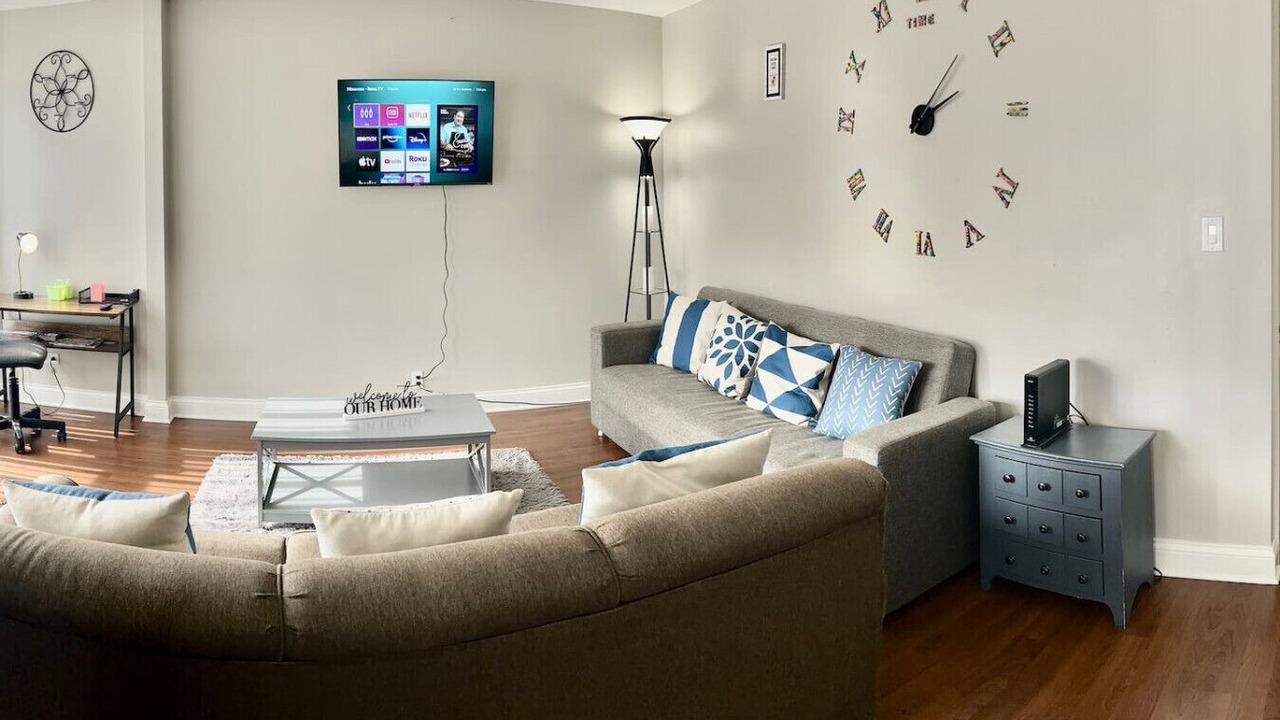 Photo of Livingroom in Carpentersville