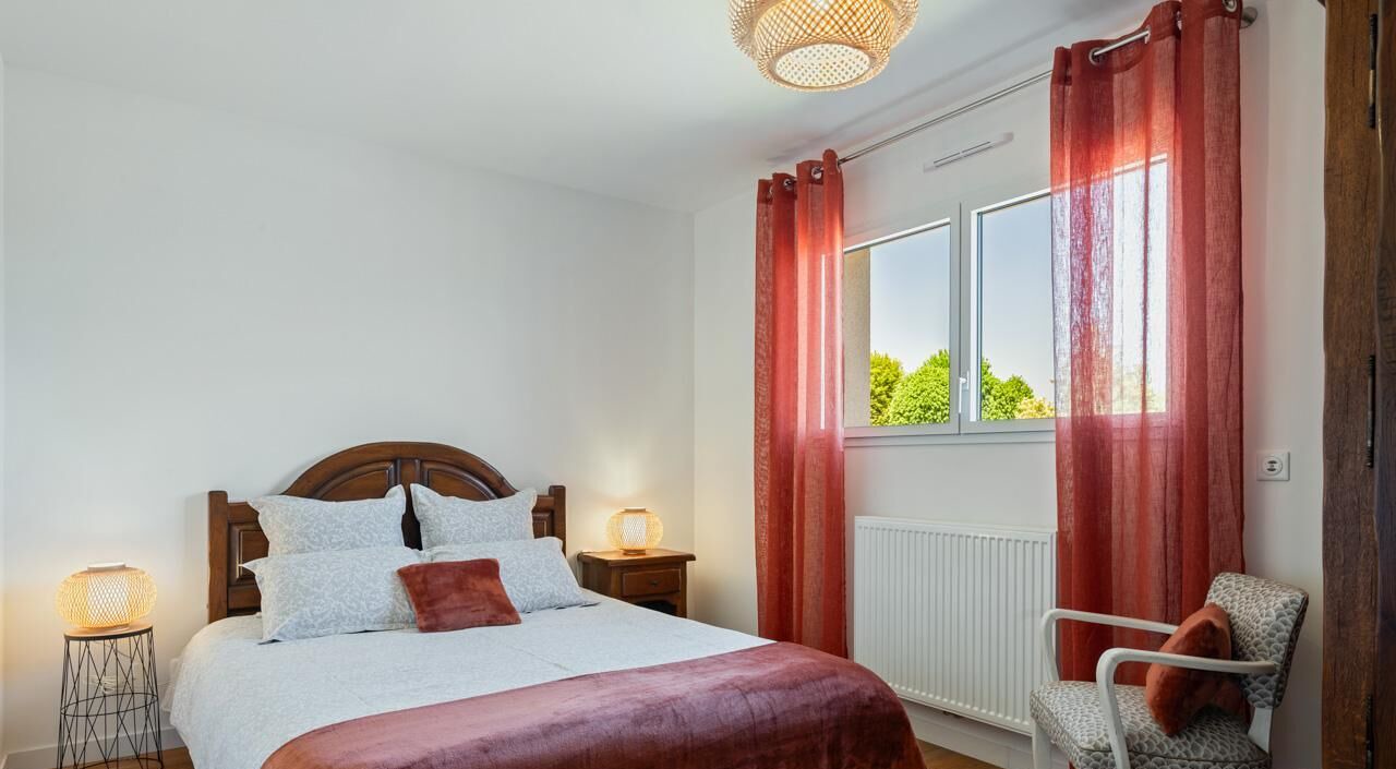 Photo of Bedroom in Isneauville