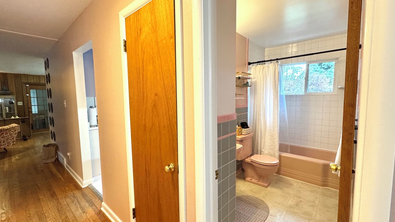 Photo of Bathroom in Skyway