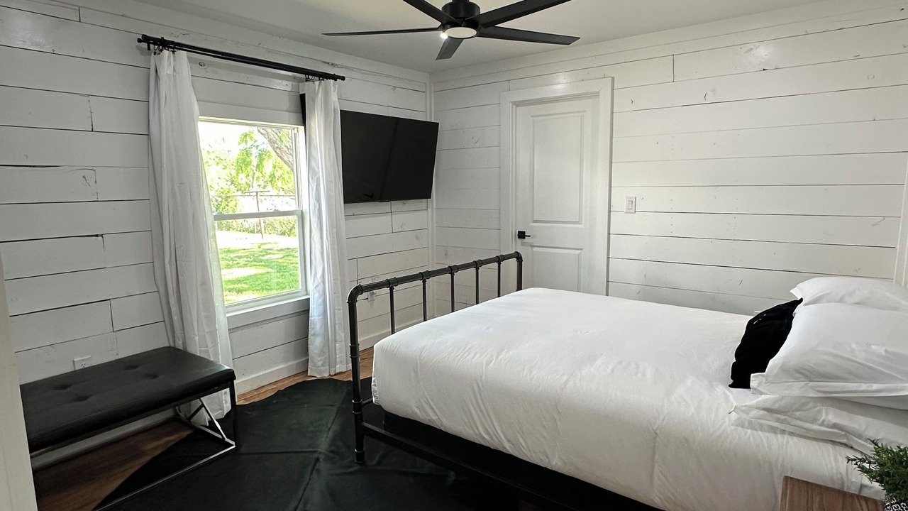 Photo of Bedroom in Albany