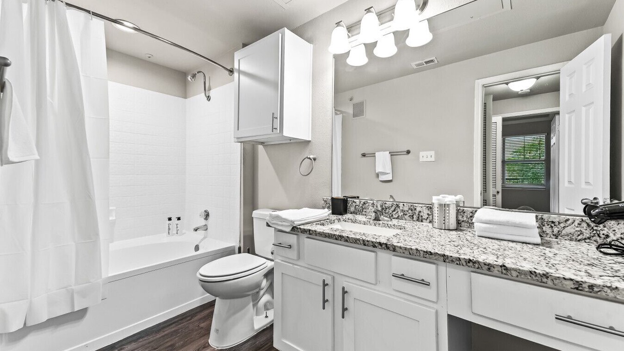 Photo of Bathroom in Fossil Creek