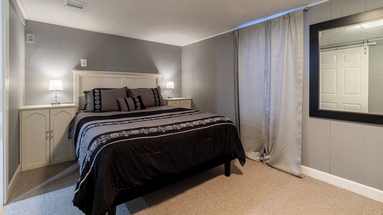 Photo of Bedroom in Grand Island