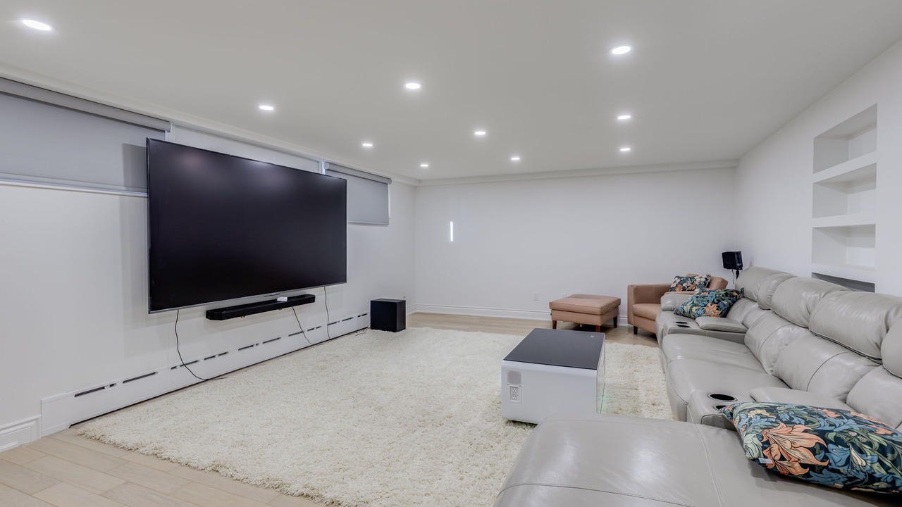 Photo of Livingroom in Cooksville