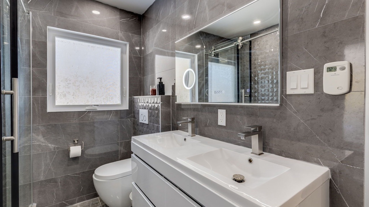 Photo of Bathroom in Cooksville