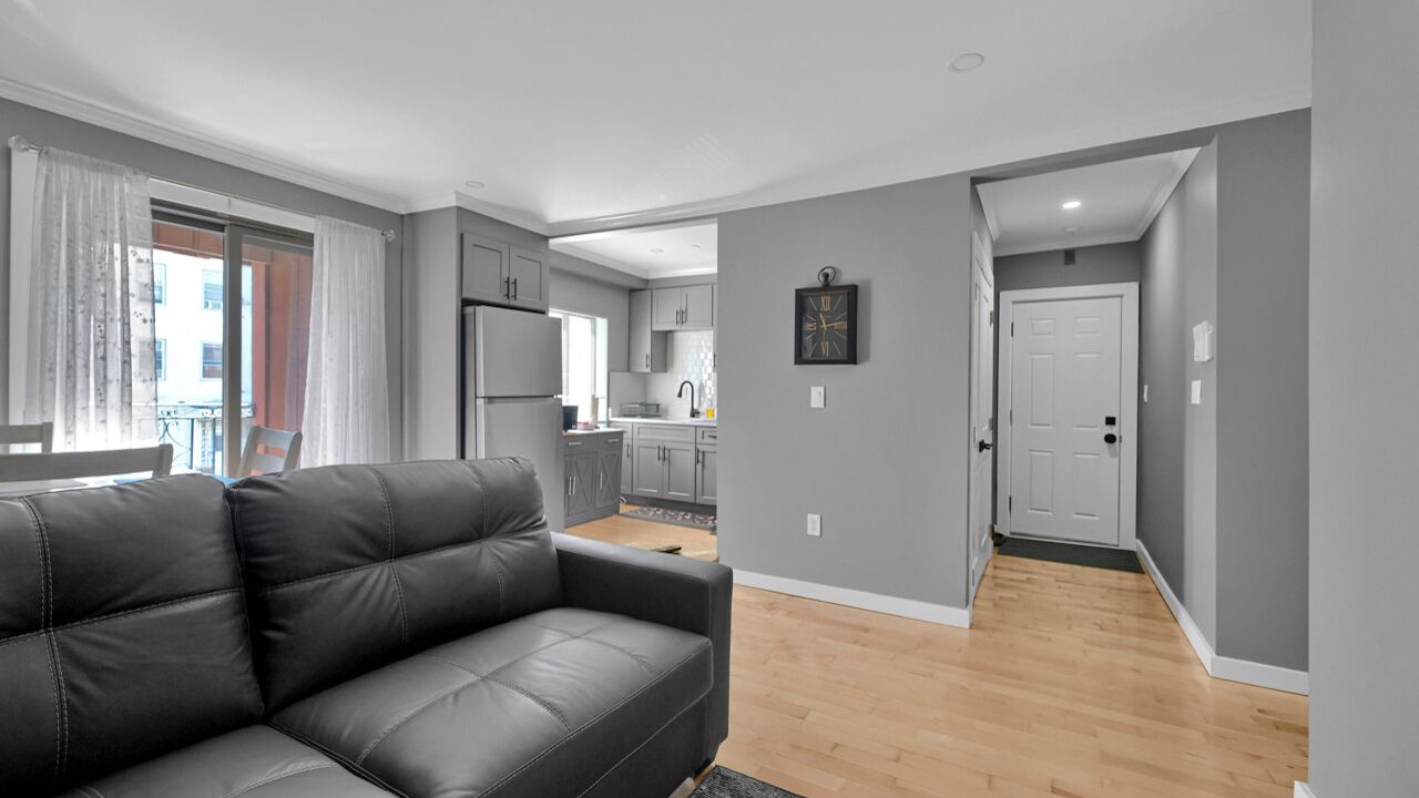 Photo of Livingroom in East Boston