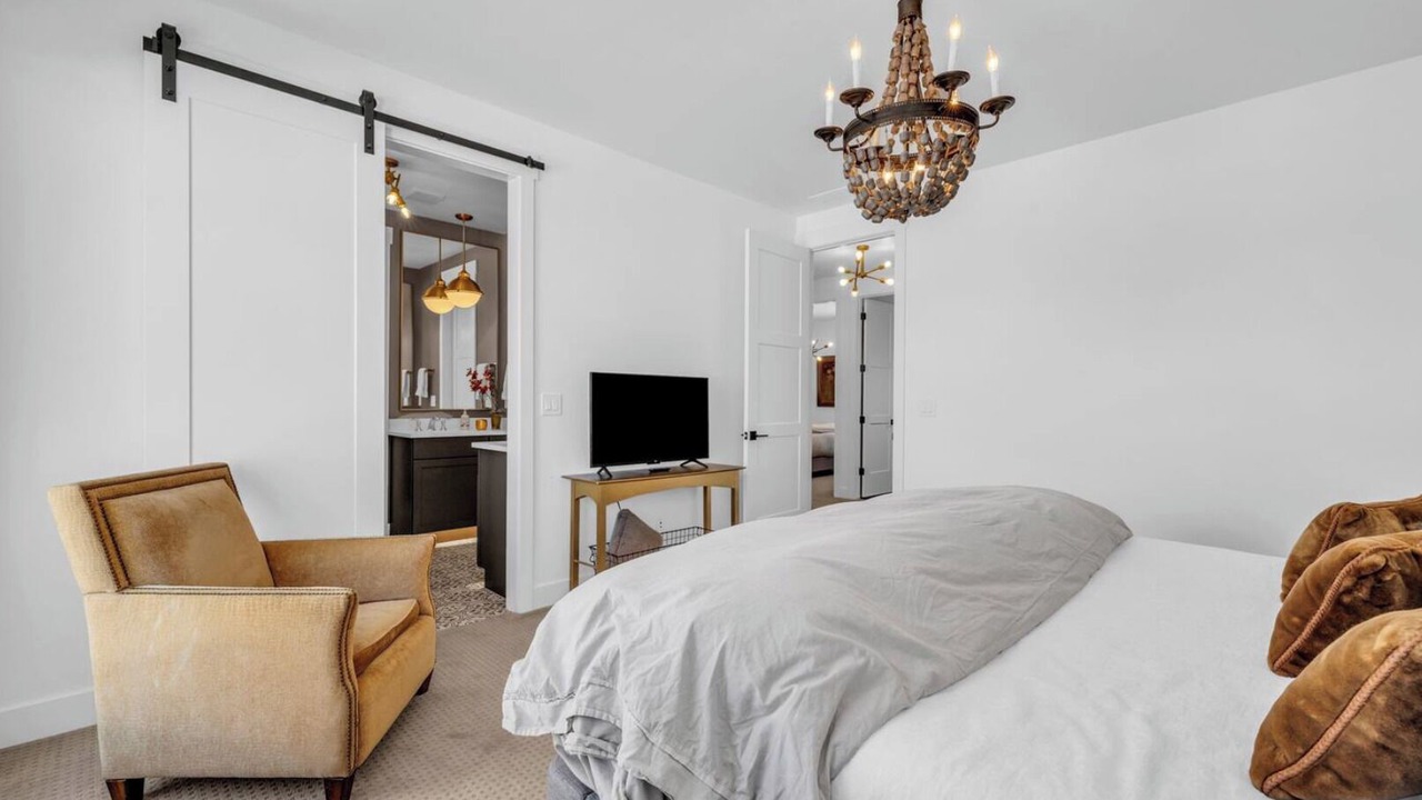 Photo of Bedroom in Deer Mountain