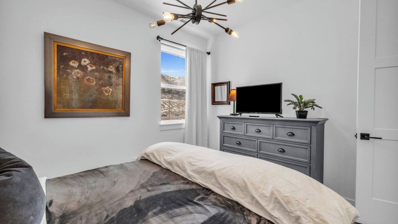 Photo of Bedroom in Deer Mountain