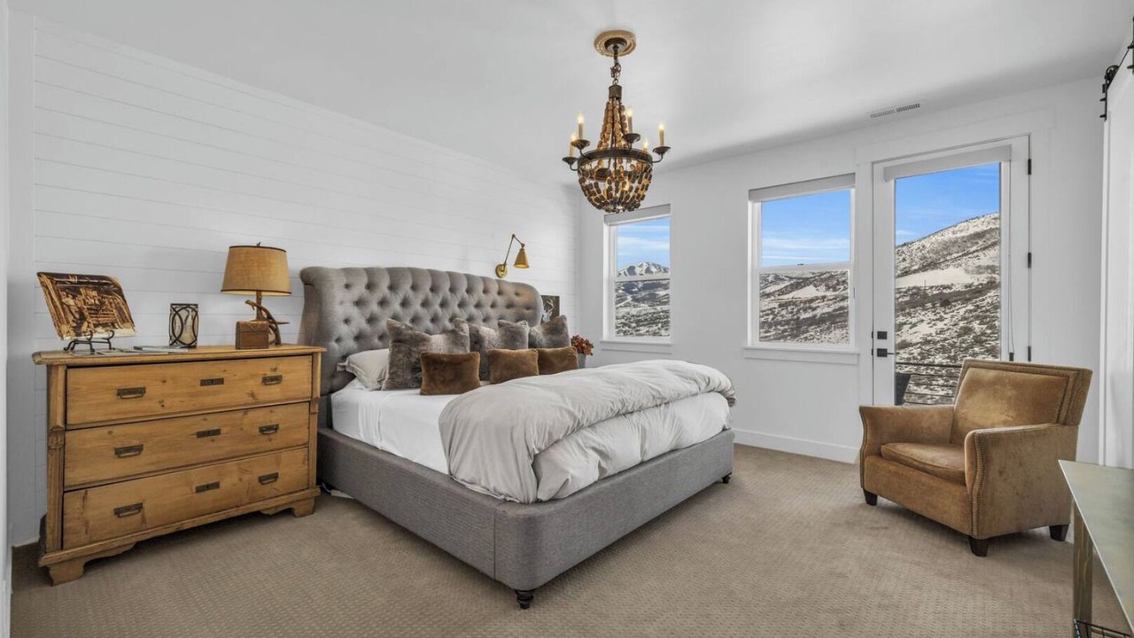 Photo of Bedroom in Deer Mountain