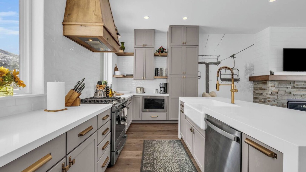 Photo of Kitchen in Deer Mountain
