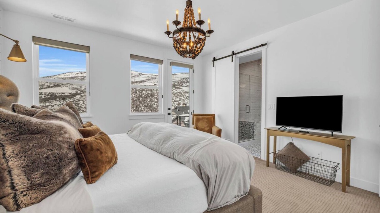 Photo of Bedroom in Deer Mountain