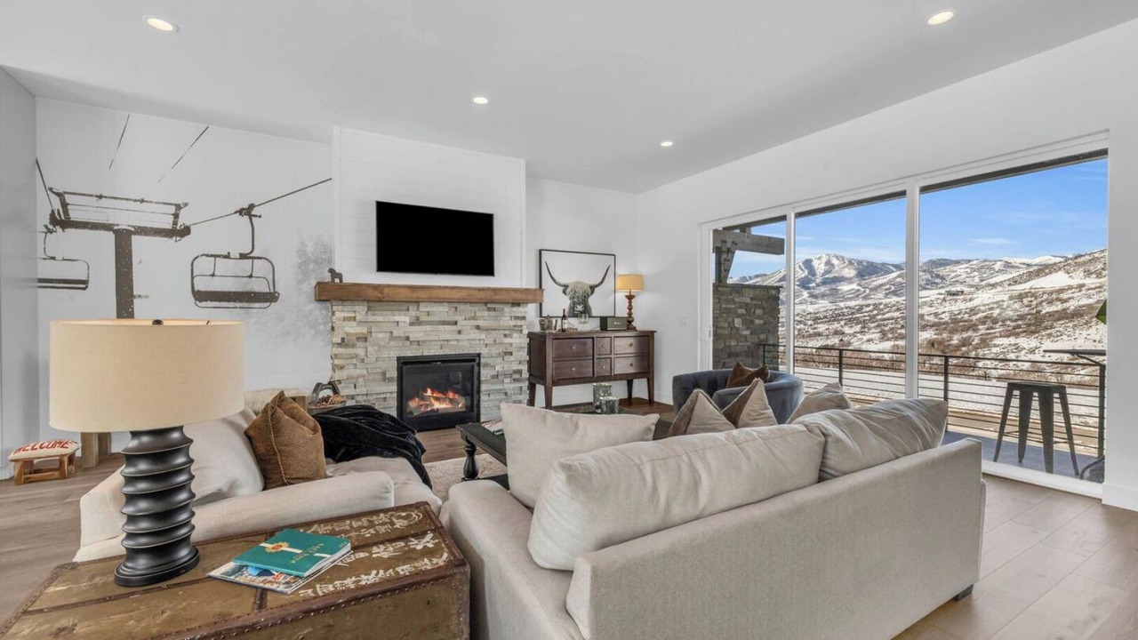 Photo of Livingroom in Deer Mountain