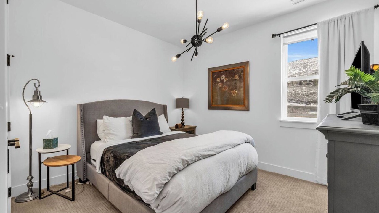 Photo of Bedroom in Deer Mountain