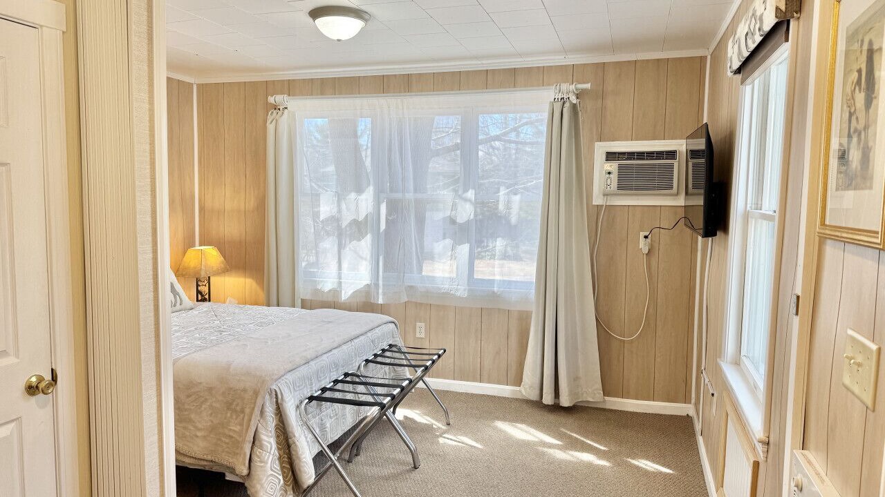 Photo of Bedroom in Hulls Cove
