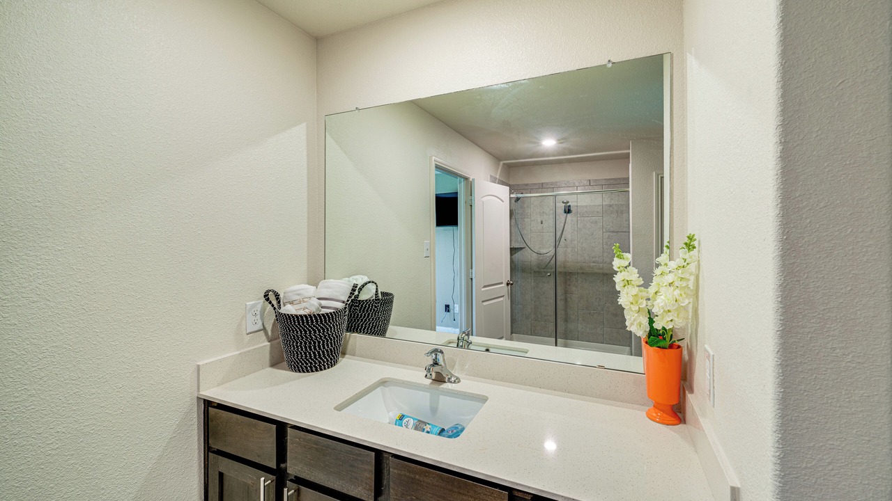 Photo of Bathroom in Venus