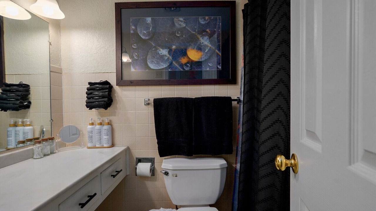 Photo of Bathroom in Kimberling City