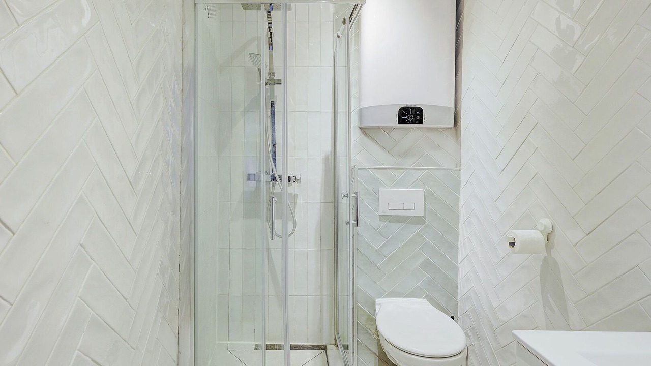 Photo of Bathroom in Arts-et-Metiers