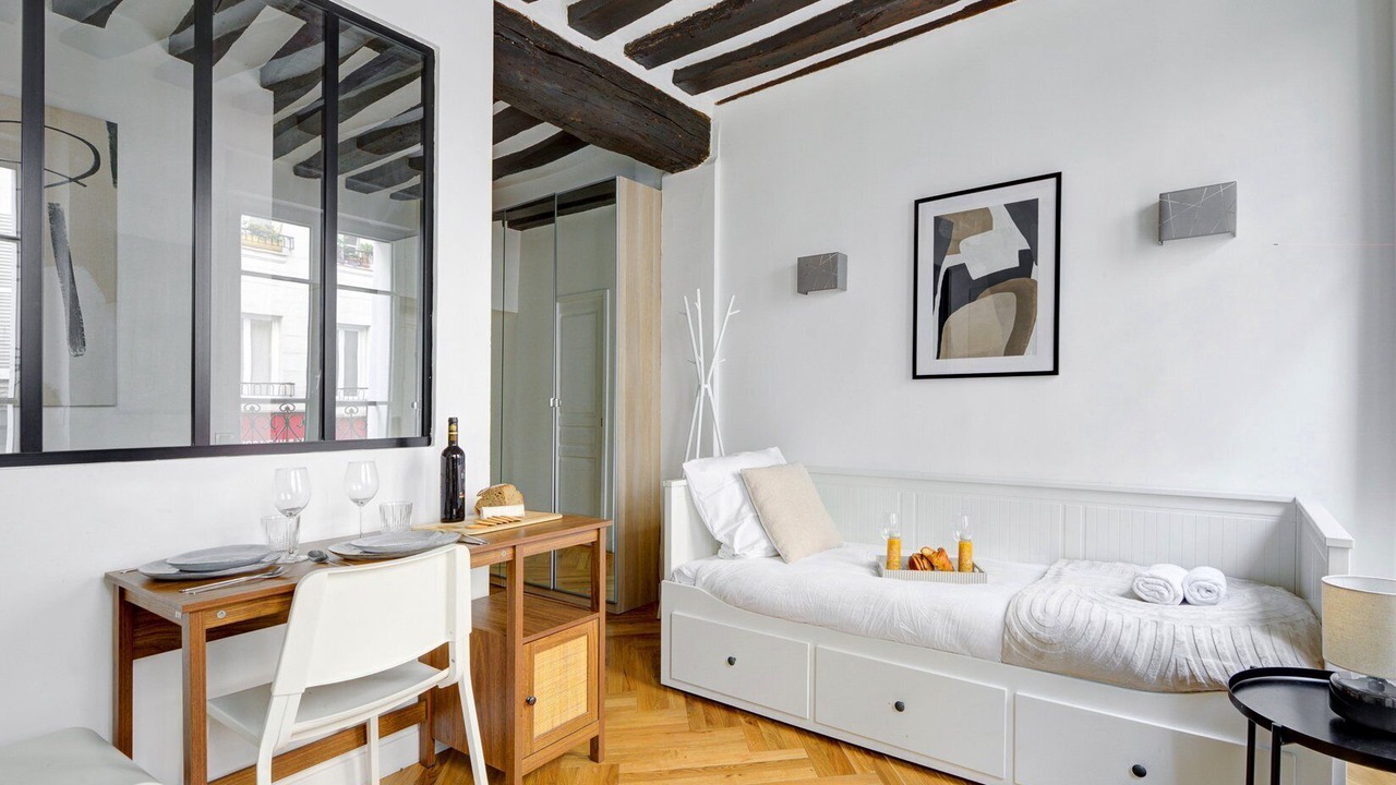 Photo of Bedroom in Arts-et-Metiers