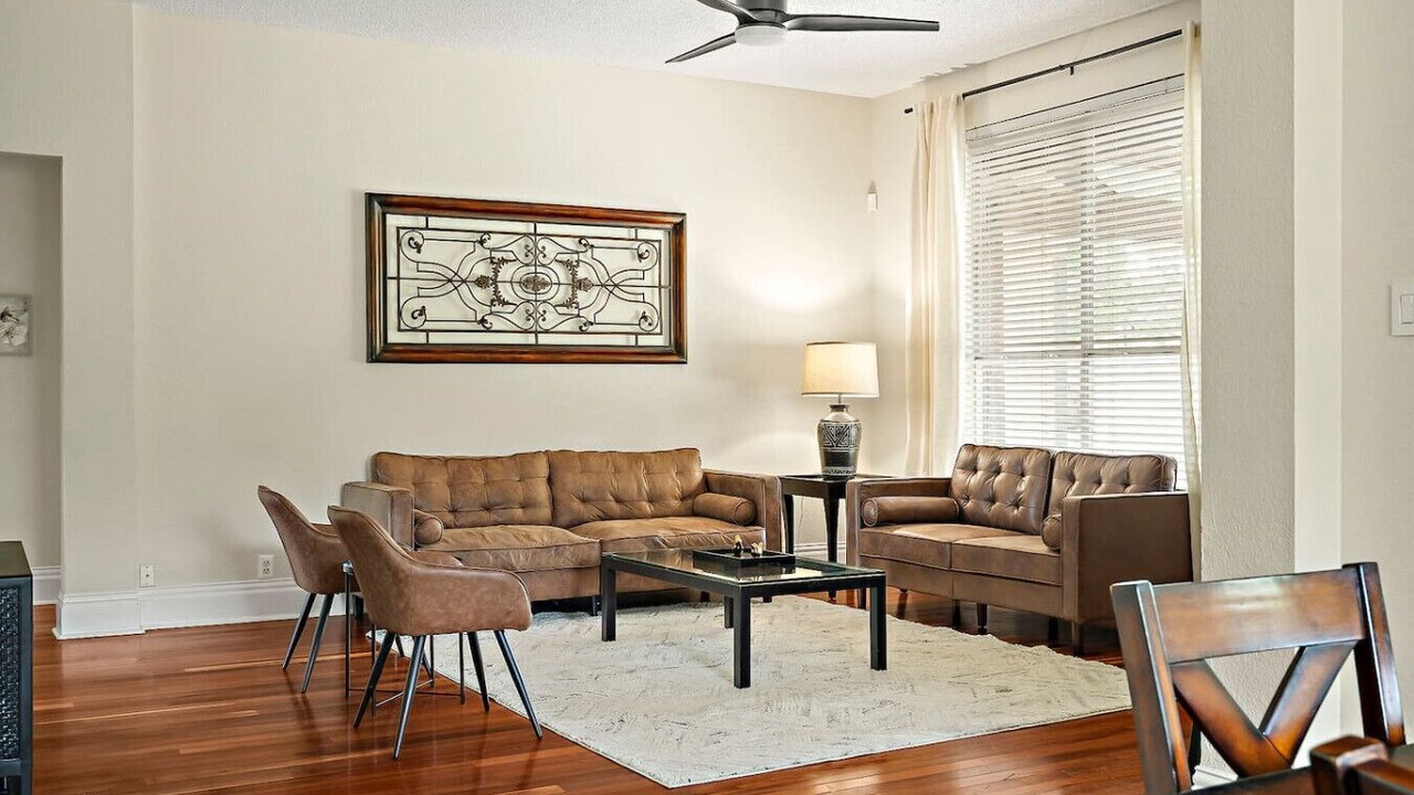 Photo of Livingroom in Cat Hollow