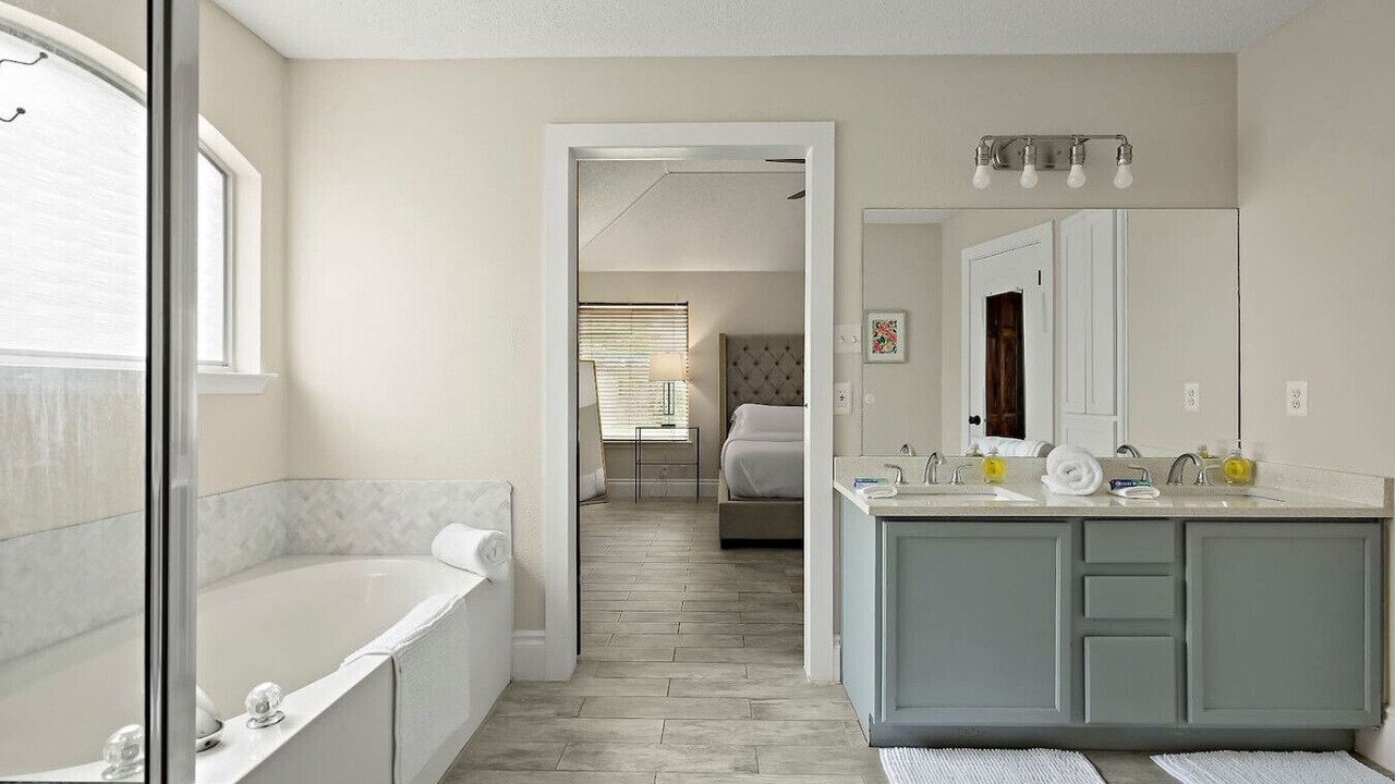 Photo of Bathroom in Cat Hollow