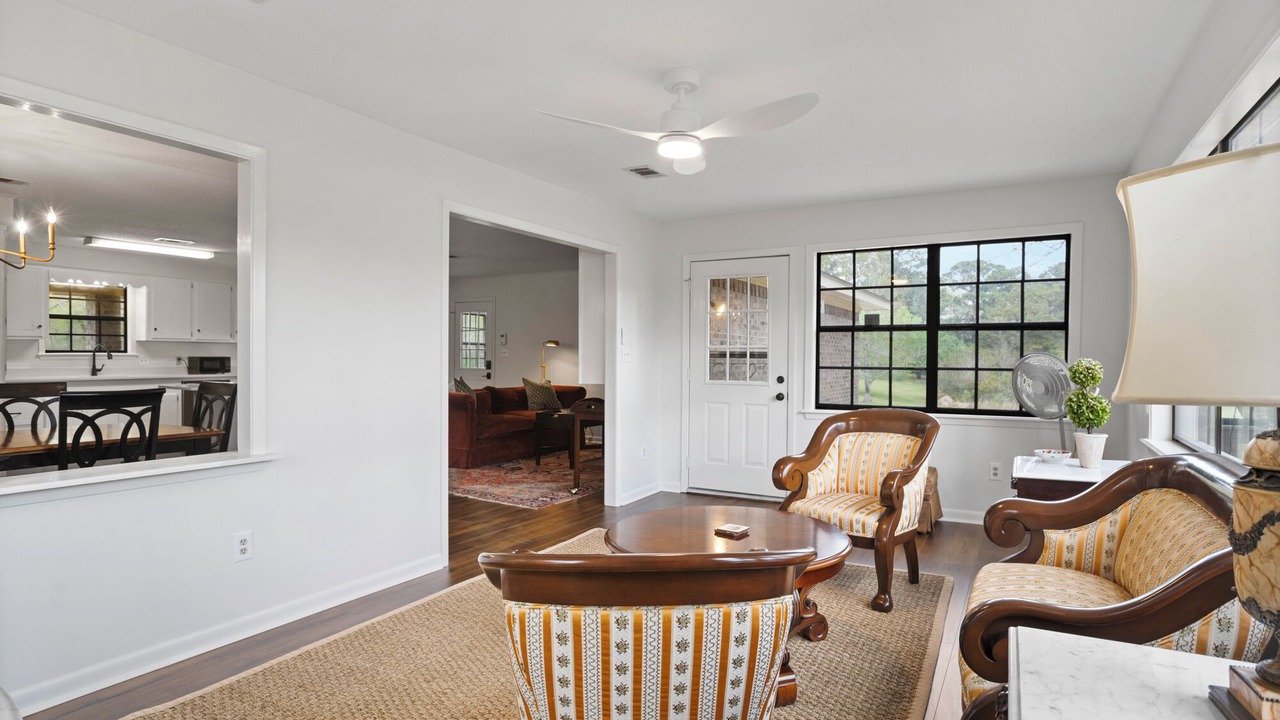 Photo of Livingroom in Hattiesburg