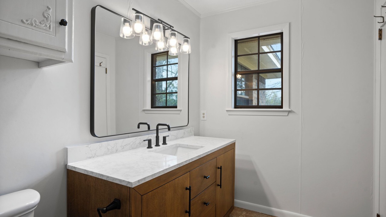 Photo of Bathroom in Hattiesburg
