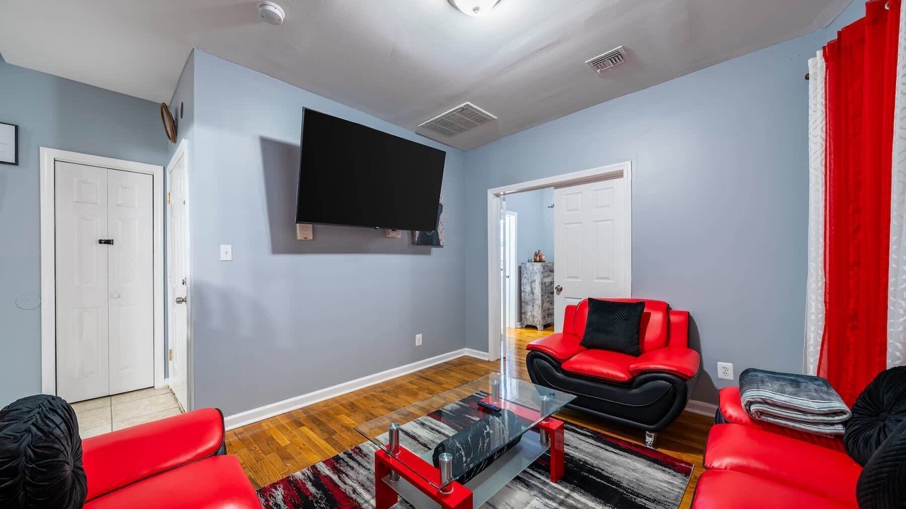 Photo of Livingroom in Ampere