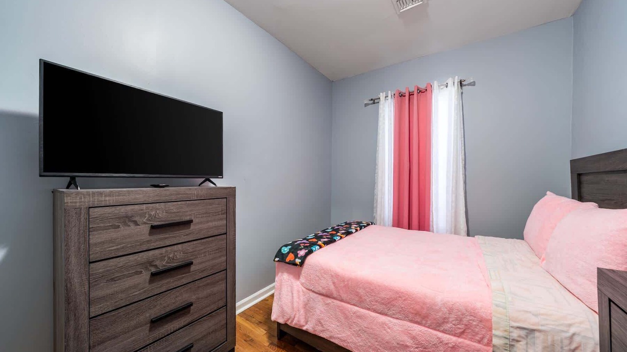 Photo of Bedroom in Ampere