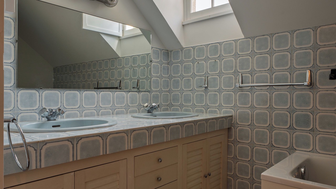 Photo of Bathroom in Cloyes-les-Trois-Rivieres