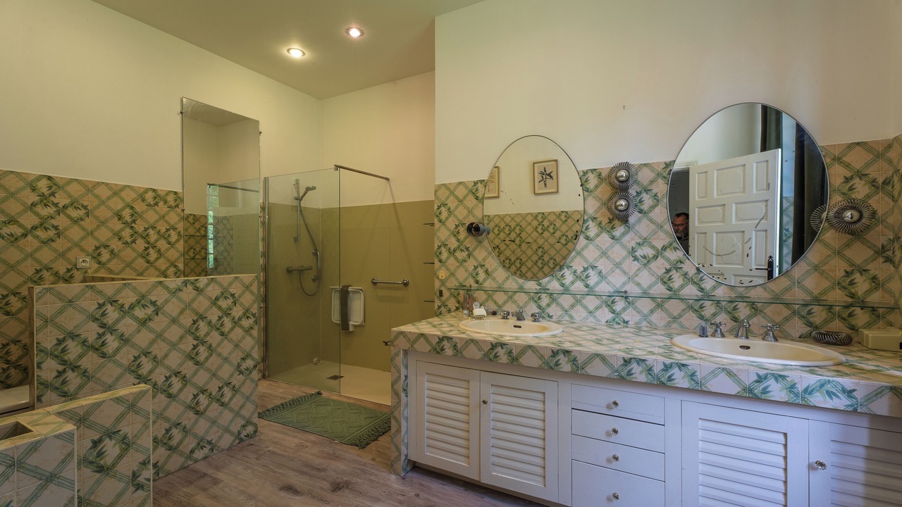 Photo of Bathroom in Cloyes-les-Trois-Rivieres