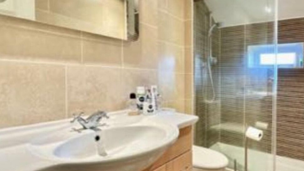 Photo of Bathroom in Galmpton