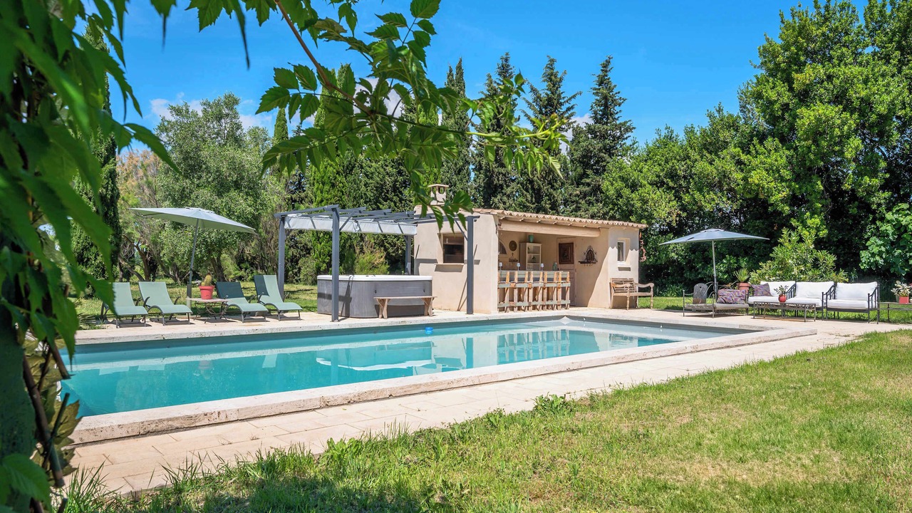 Photo of Outdoor in Arles