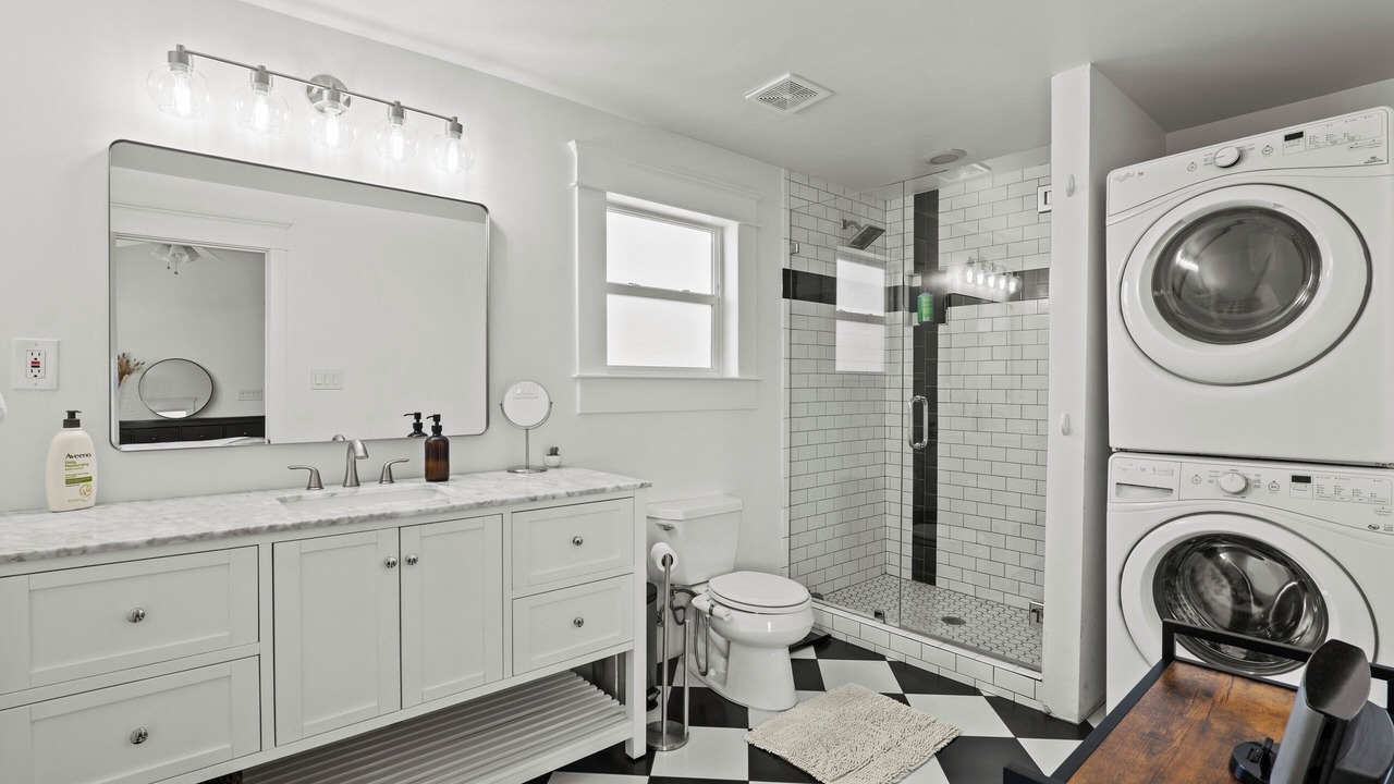 Photo of Bathroom in Coronado