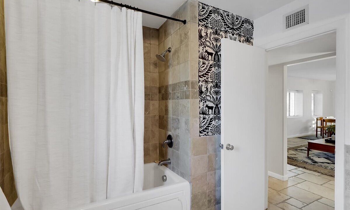 Photo of Bathroom in Arcadia