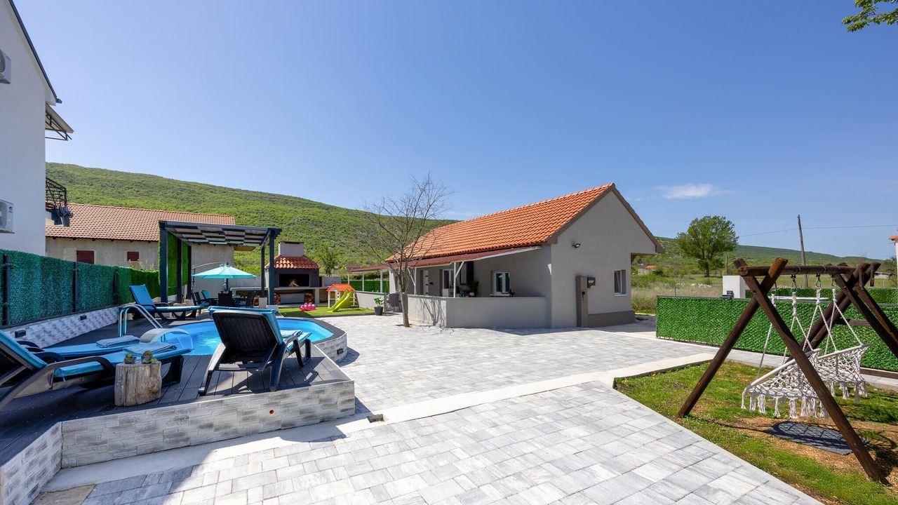 Photo of Outdoor in Drnis