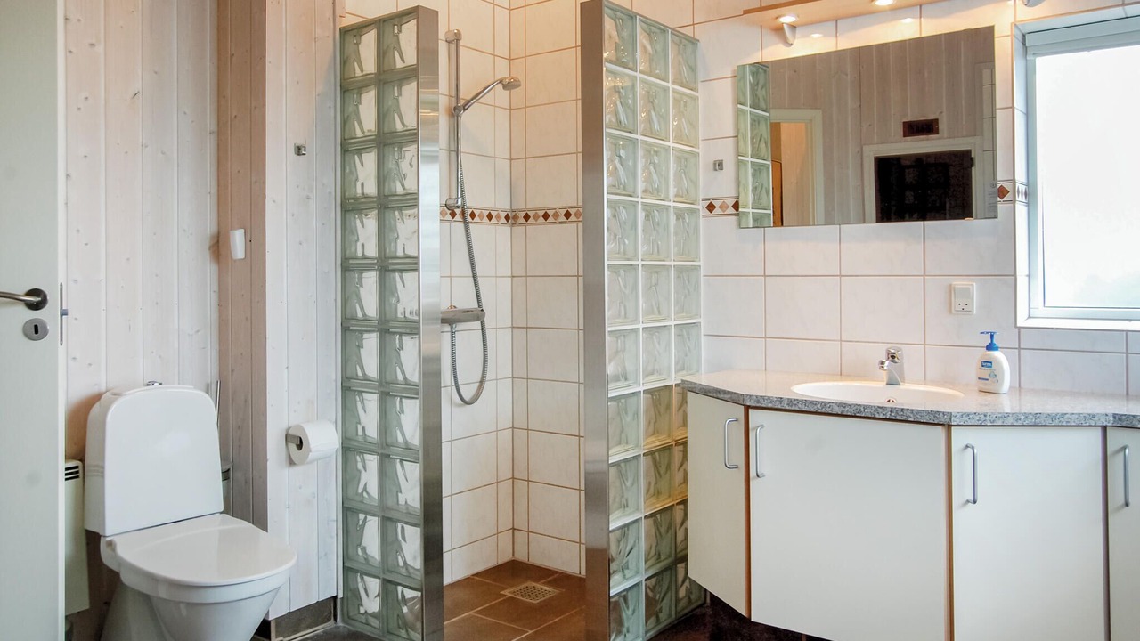 Photo of Bathroom in Spodsbjerg