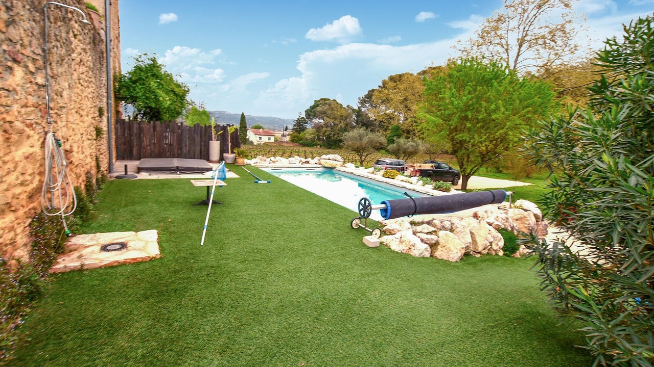 Photo of Outdoor in Sabran