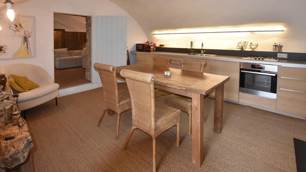 Photo of Others in Sabran