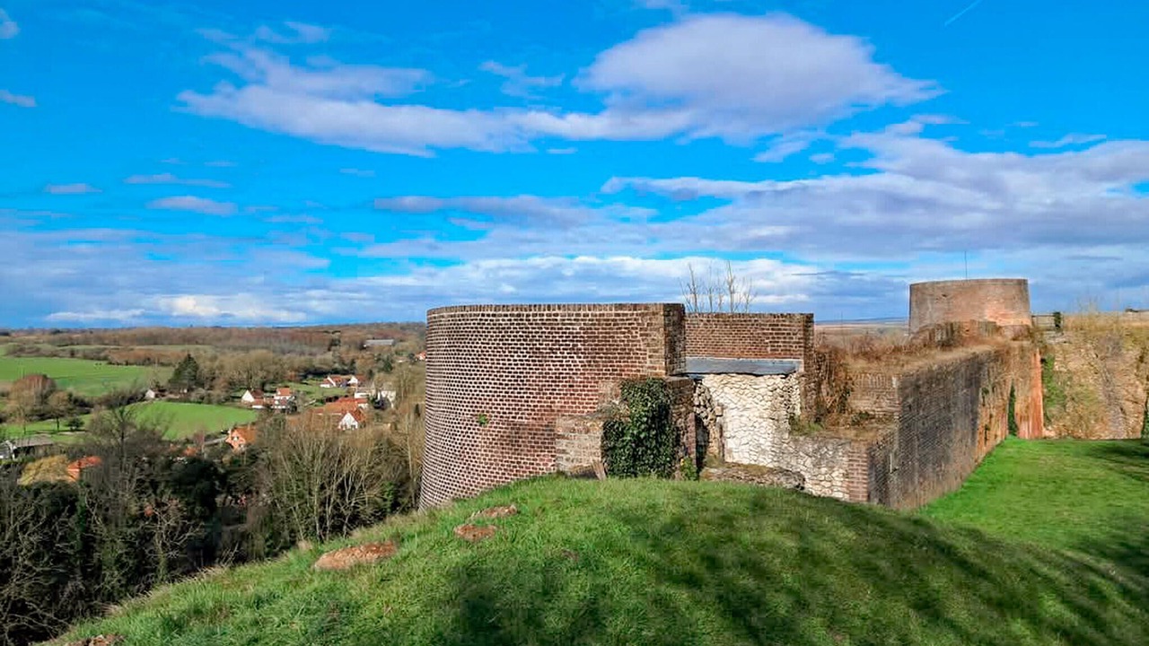Photo of Others in Becourt