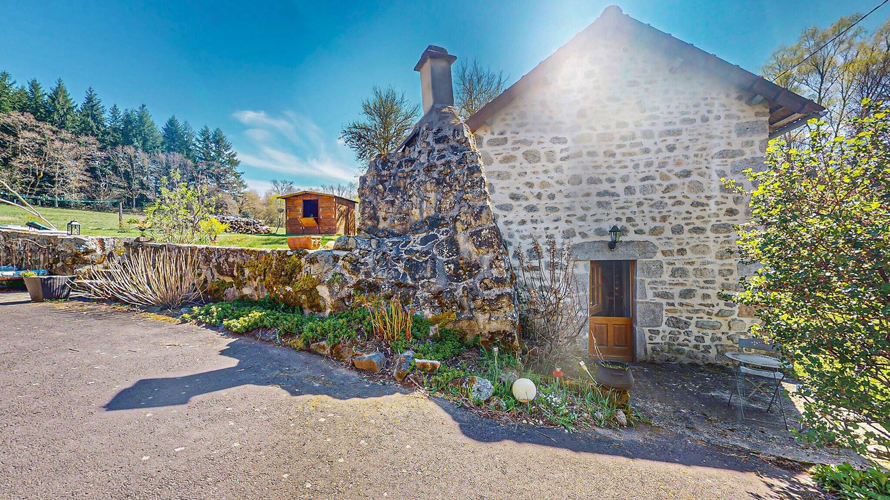 Photo of Others in Saint-Oradoux-de-Chirouze