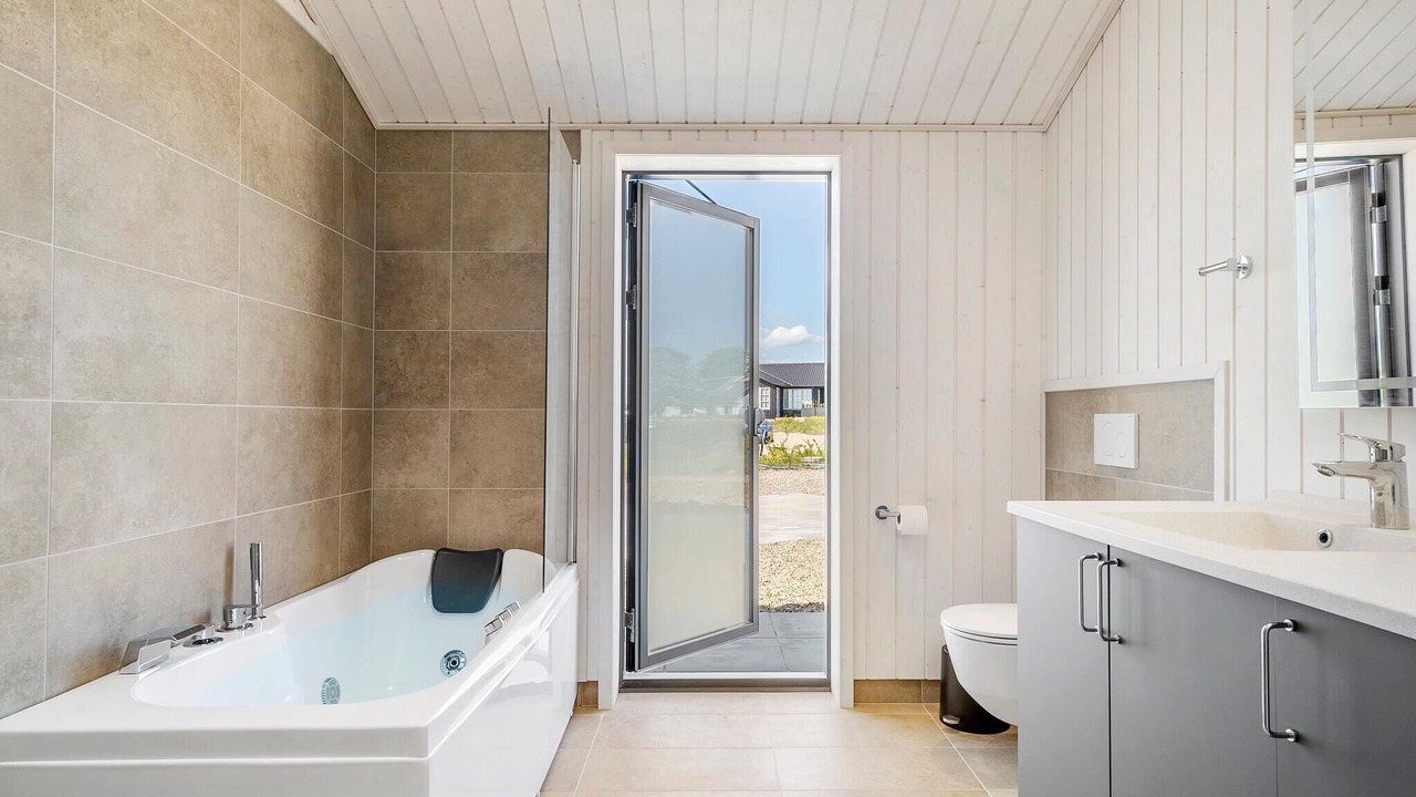Photo of Bathroom in Skovbyballe