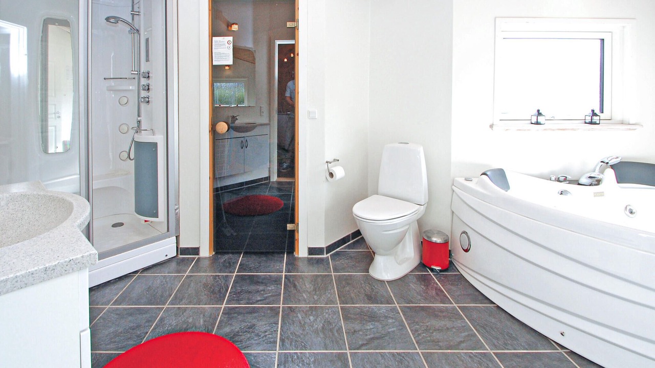 Photo of Bathroom in Aabenraa