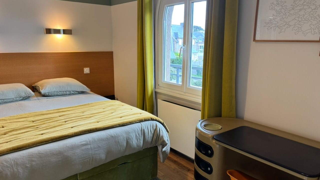 Photo of Bedroom in Tregastel