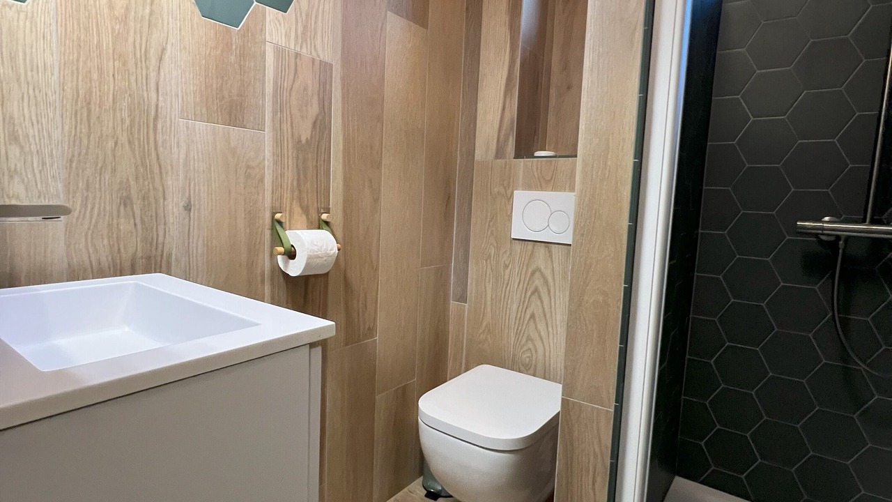 Photo of Bathroom in Tregastel