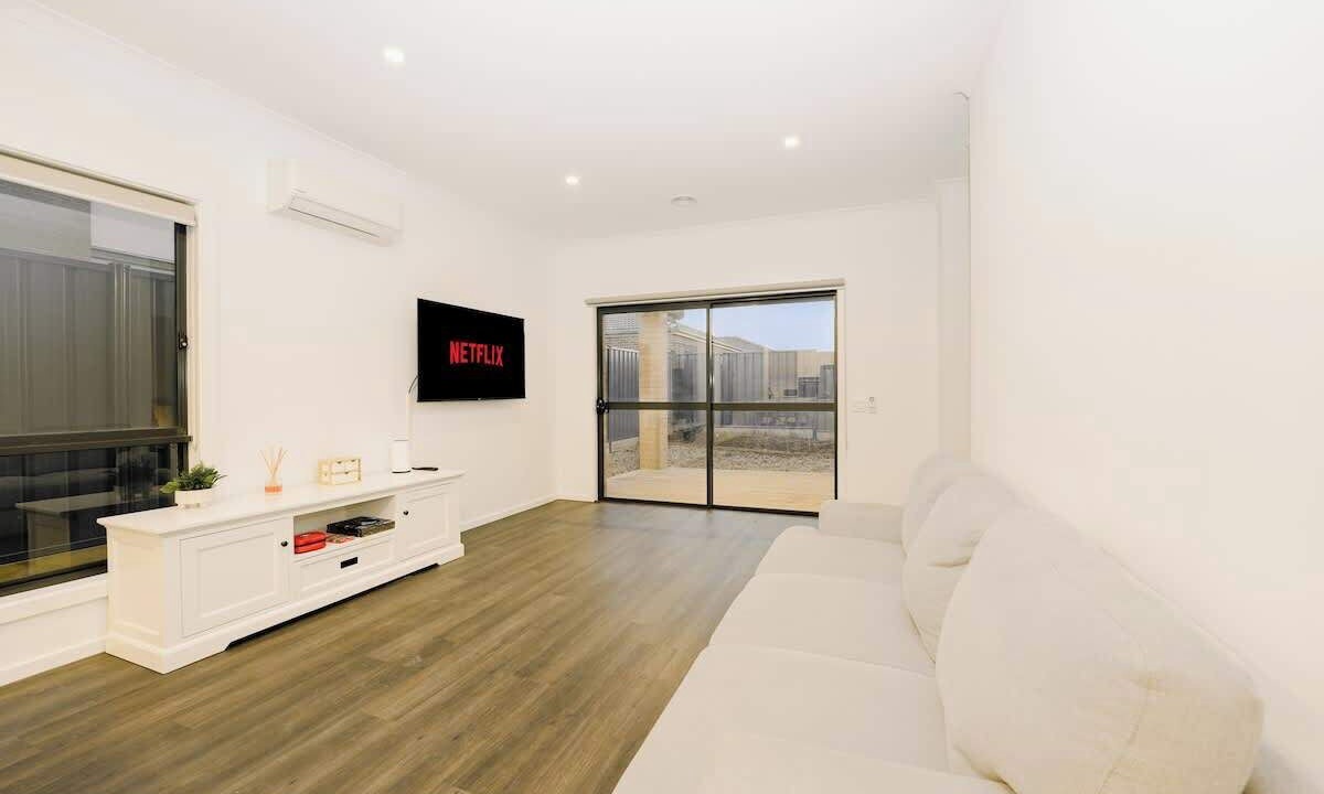 Photo of Livingroom in Melton South