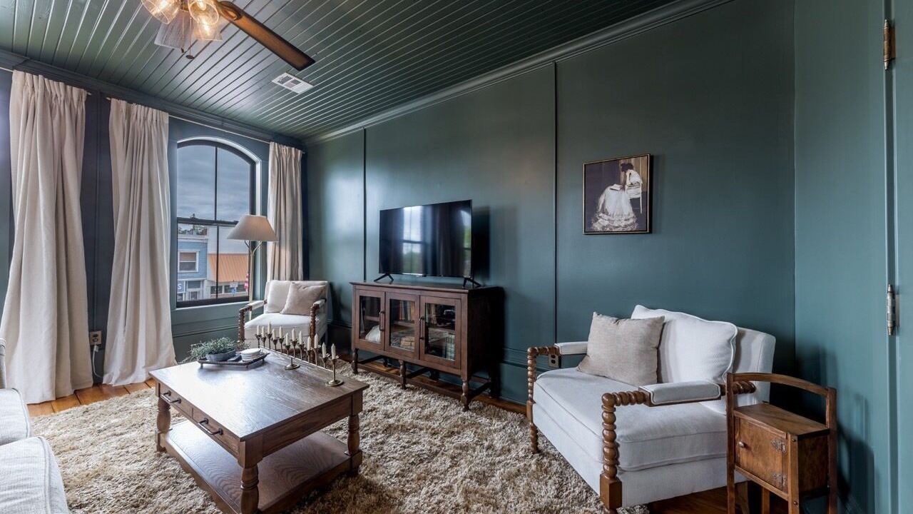 Photo of Livingroom in Wamego
