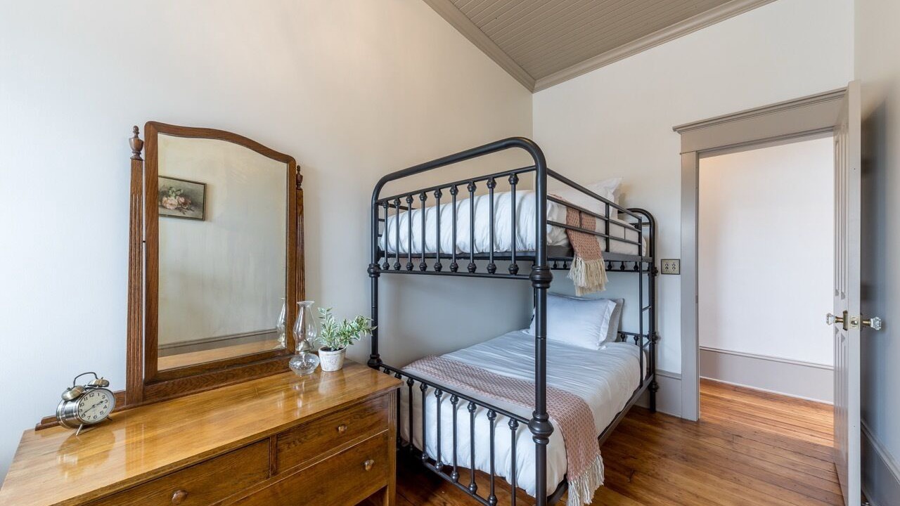 Photo of Bedroom in Wamego